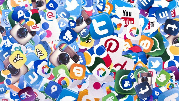 Major Social Networks that Support Crossdressing!