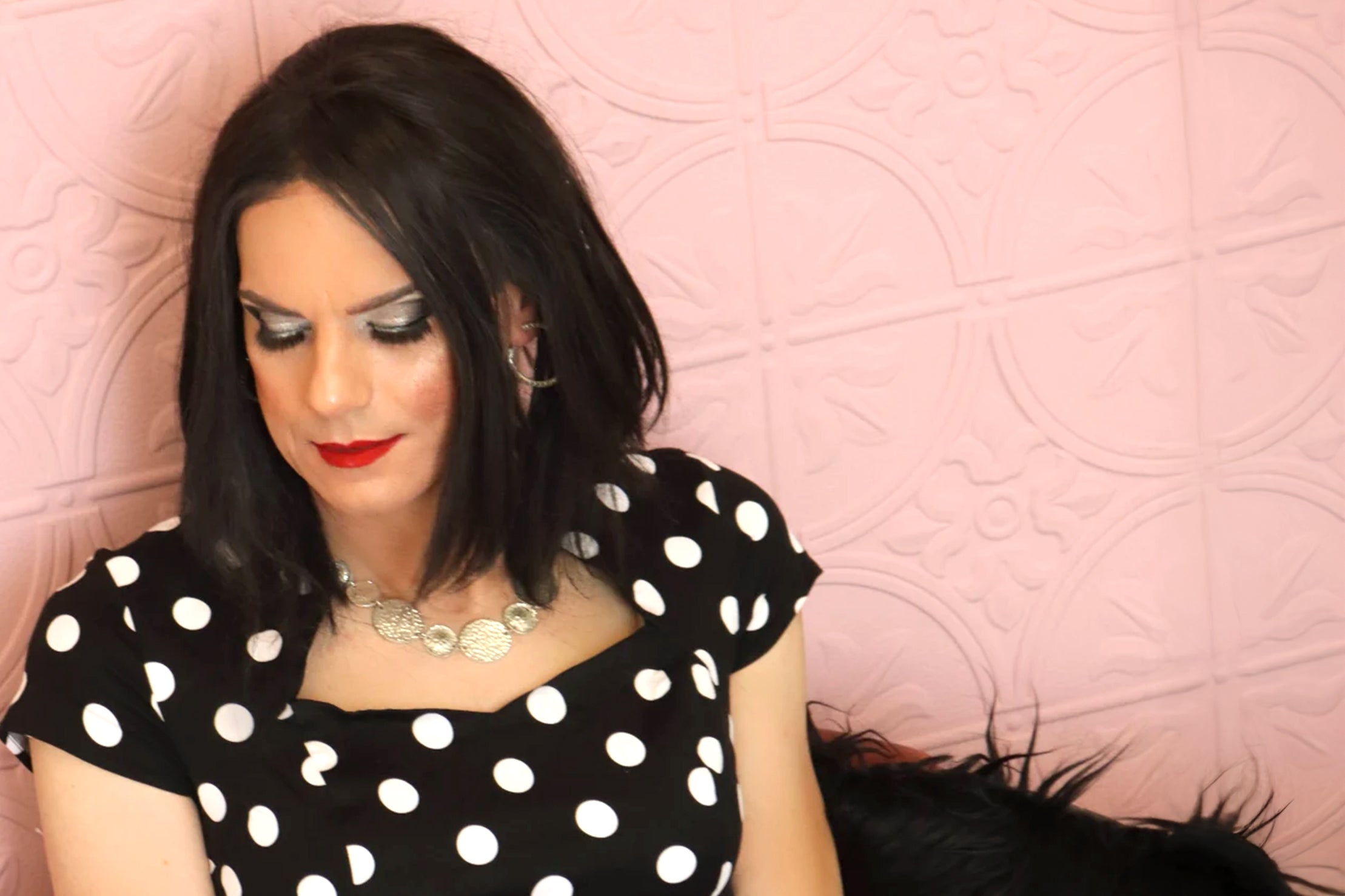 Pillow Talk w/ Hannah: Cat Eye & Shadow Woes!